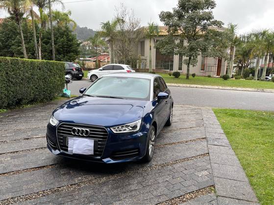 AUDI A1 1.4 TFSI SPORTBACK ATTRACTION 16V 122CV GASOLINA 4P S-TRONIC AUDI A1 1.4 TFSI SPORTBACK ATTRACTION 16V 122CV GASOLINA 4P S-TRONIC
